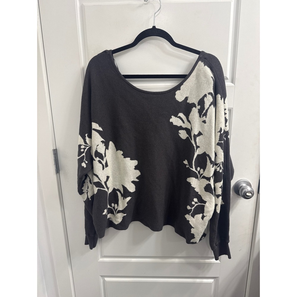 Daily Practice Anthropologie Floral V-Back Knit Sweater Gray Cream Large